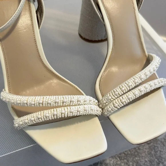 Sam Edelman | Kia Beads Block Heals in Modern Ivory - Picture 2 of 8